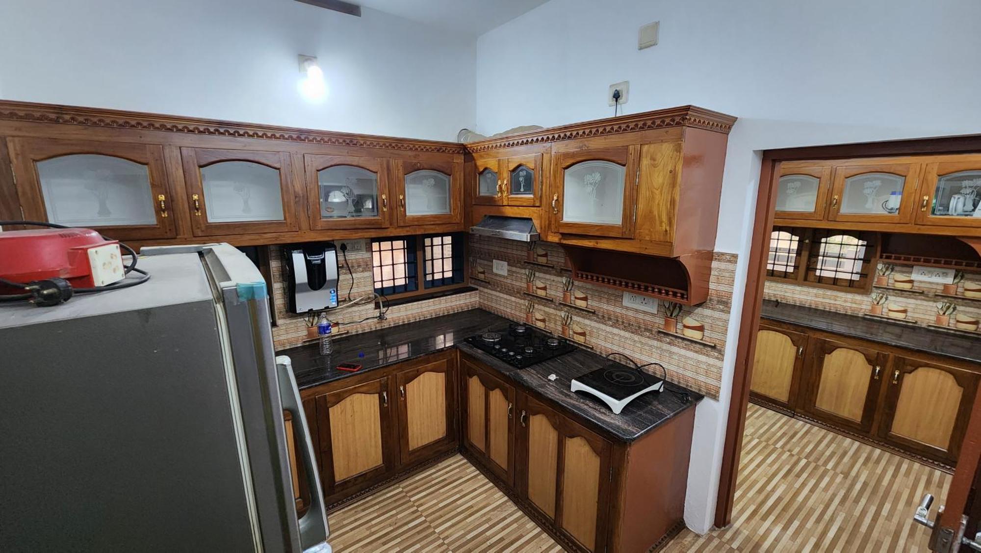 Ebs Guest House Nedumbassery Bagian luar foto